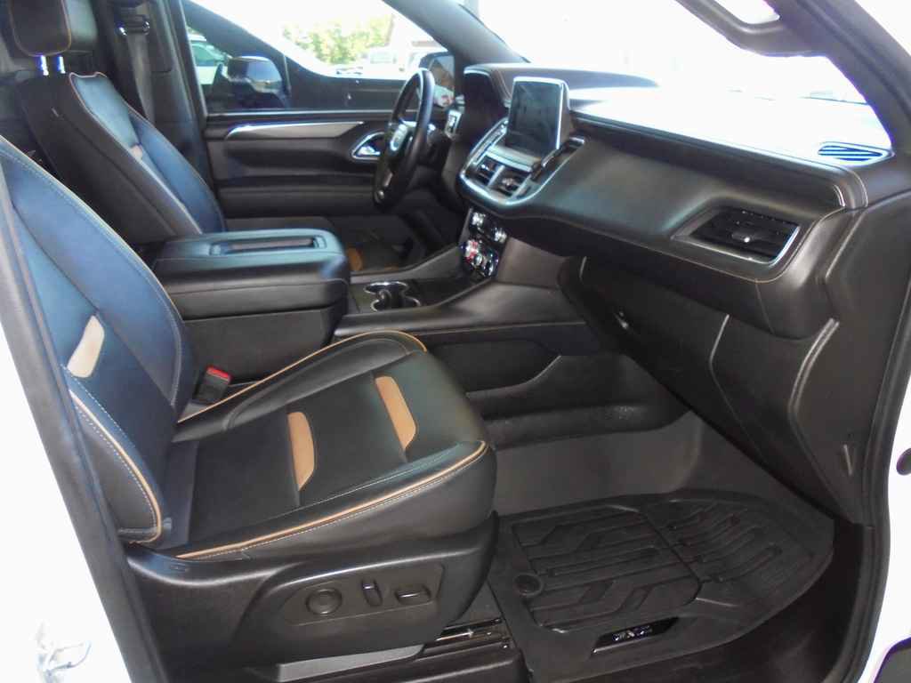 Used 2021 GMC Yukon XL AT4 w/ Rear Media and Nav Package image 8