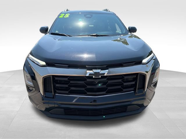 Used 2025 Chevrolet Equinox ACTIV w/ Safety and Technology Package FWD image 2