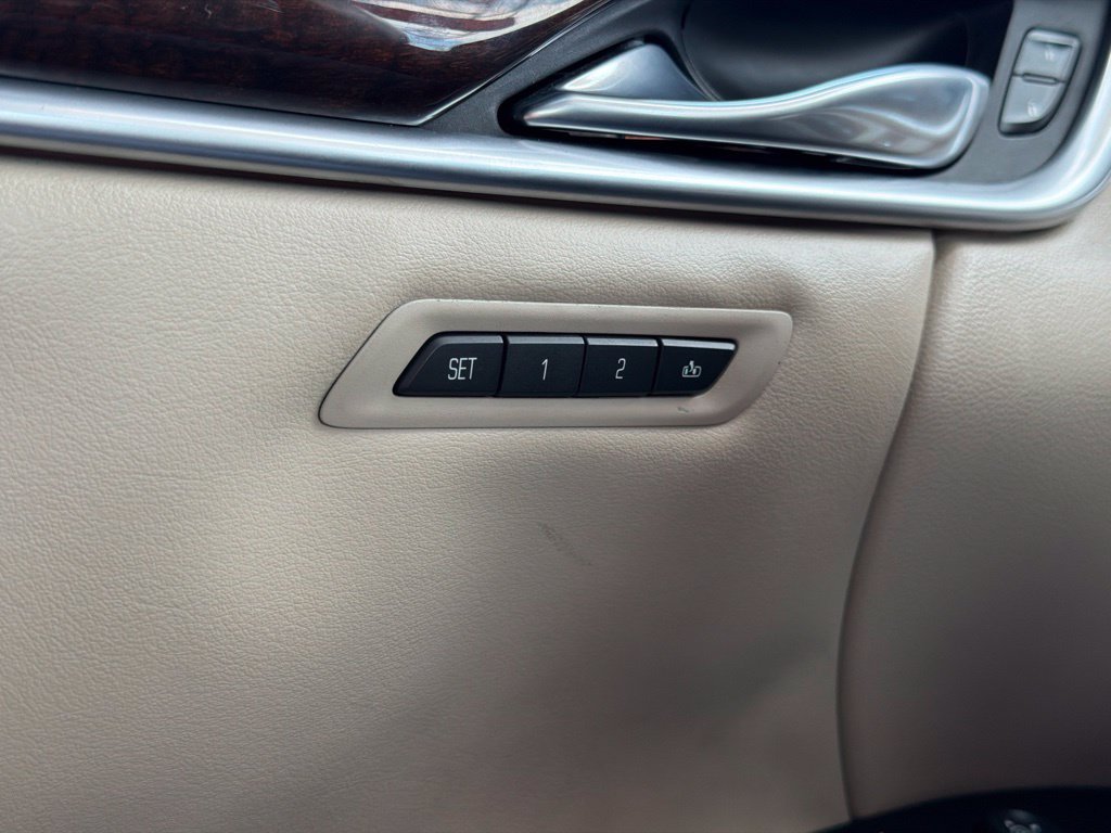 Used 2014 Cadillac XTS Premium FWD image 28