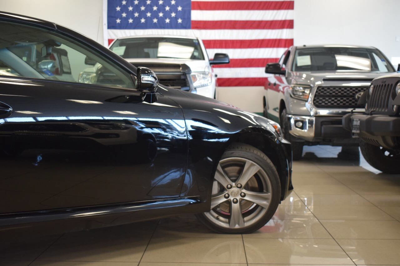 Used 2013 Lexus IS 350C Base 2dr Convertible w/ Luxury Pkg image 36