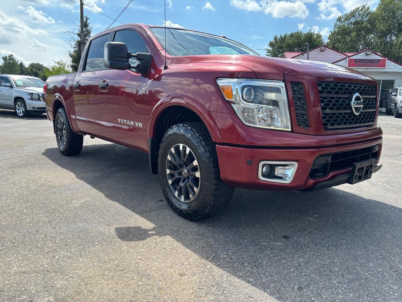 Used 2018 Nissan Titan PRO-4X AWD/4WD image 7