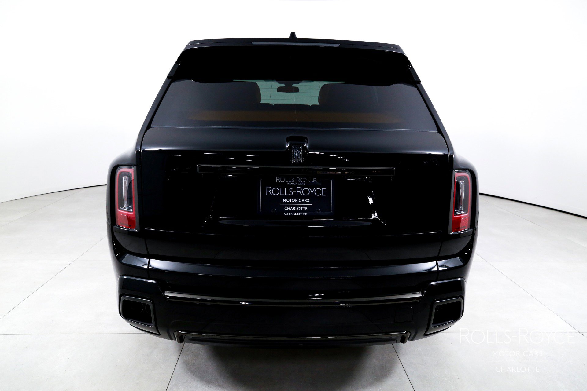 New 2026 Rolls-Royce Cullinan Black Badge image 9