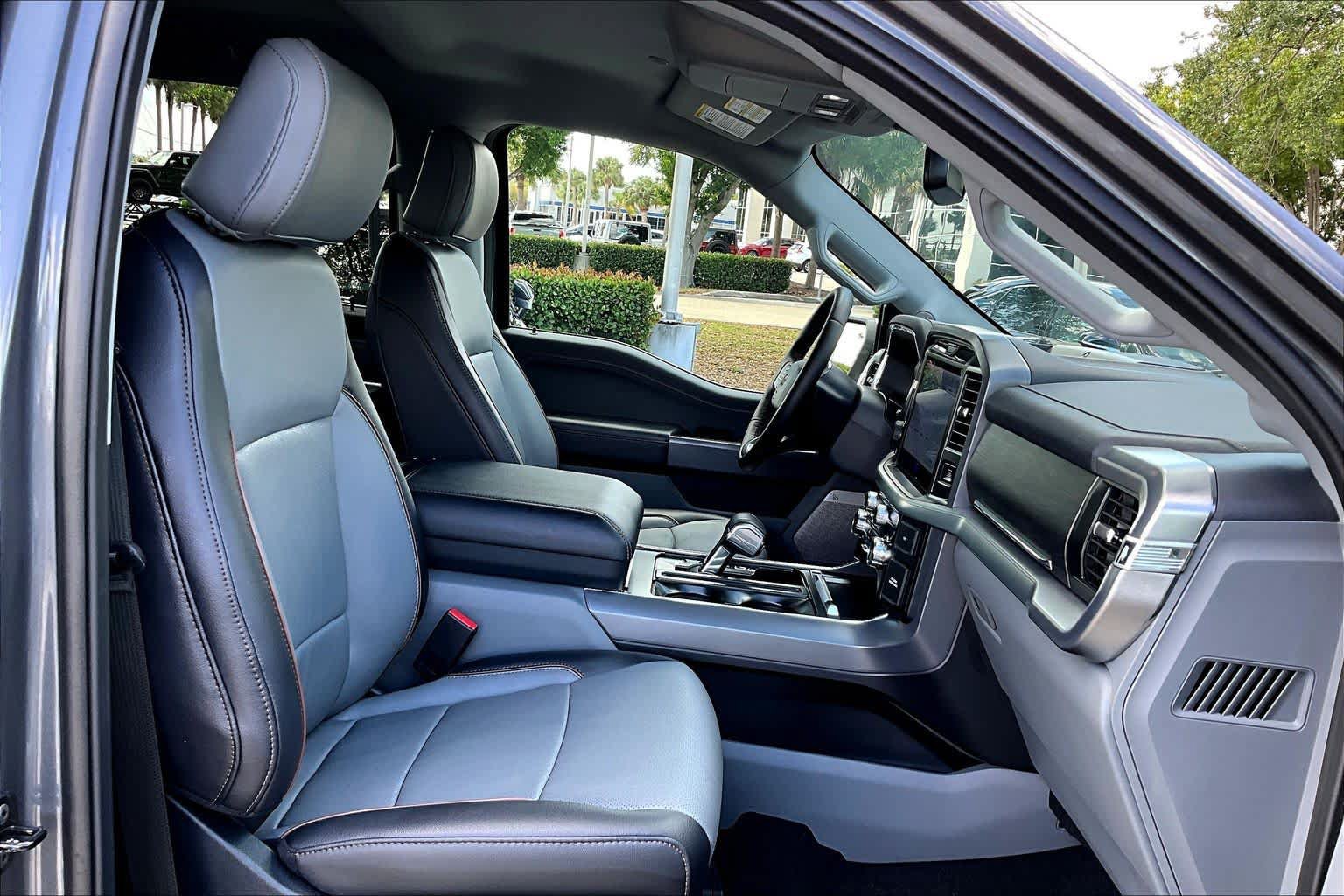 Used 2025 Ford F150 Lariat AWD/4WD image 15
