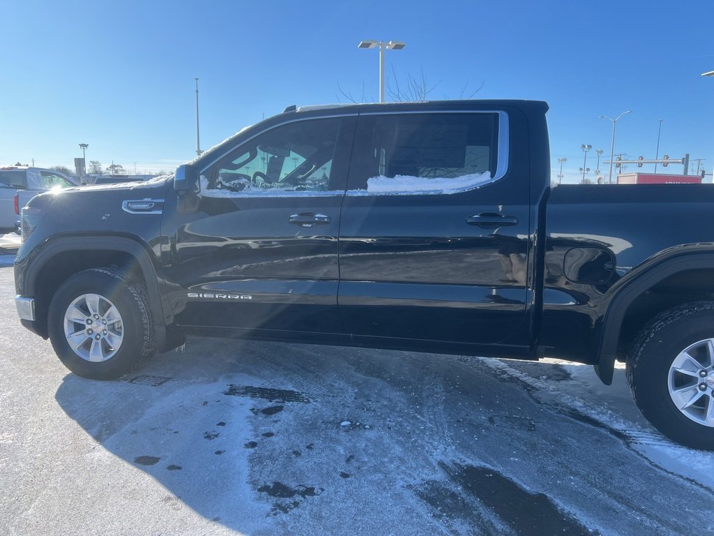 New 2026 GMC Sierra 1500 SLE w/ Preferred Package image 8