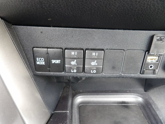 Used 2018 Toyota RAV4 SE w/ Power Extra Value Package AWD/4WD image 18