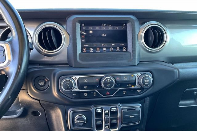 Used 2020 Jeep Wrangler Unlimited Sahara AWD/4WD image 24