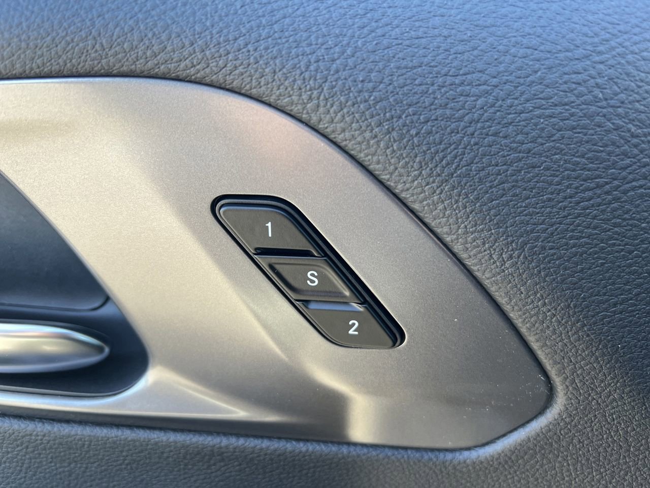 New 2026 Chrysler Pacifica Select image 20