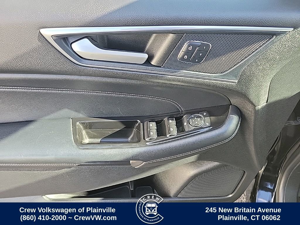 Used 2018 Ford Edge Titanium w/ Equipment Group 302A image 38