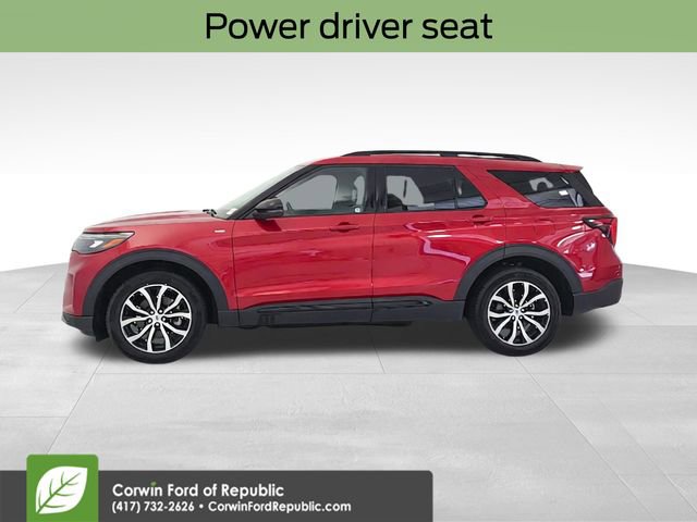 Certified 2025 Ford Explorer ST-Line image 5