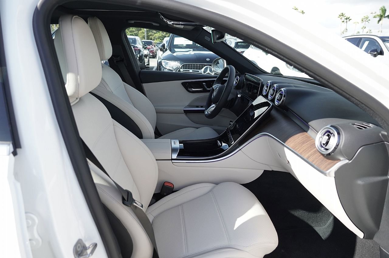 New 2025 Mercedes-Benz C 300 Sedan image 12