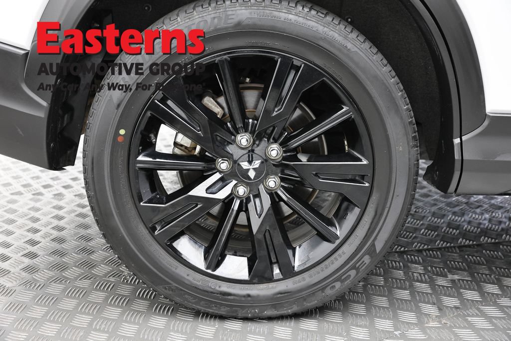 Used 2024 Mitsubishi Eclipse Cross LE AWD/4WD image 32