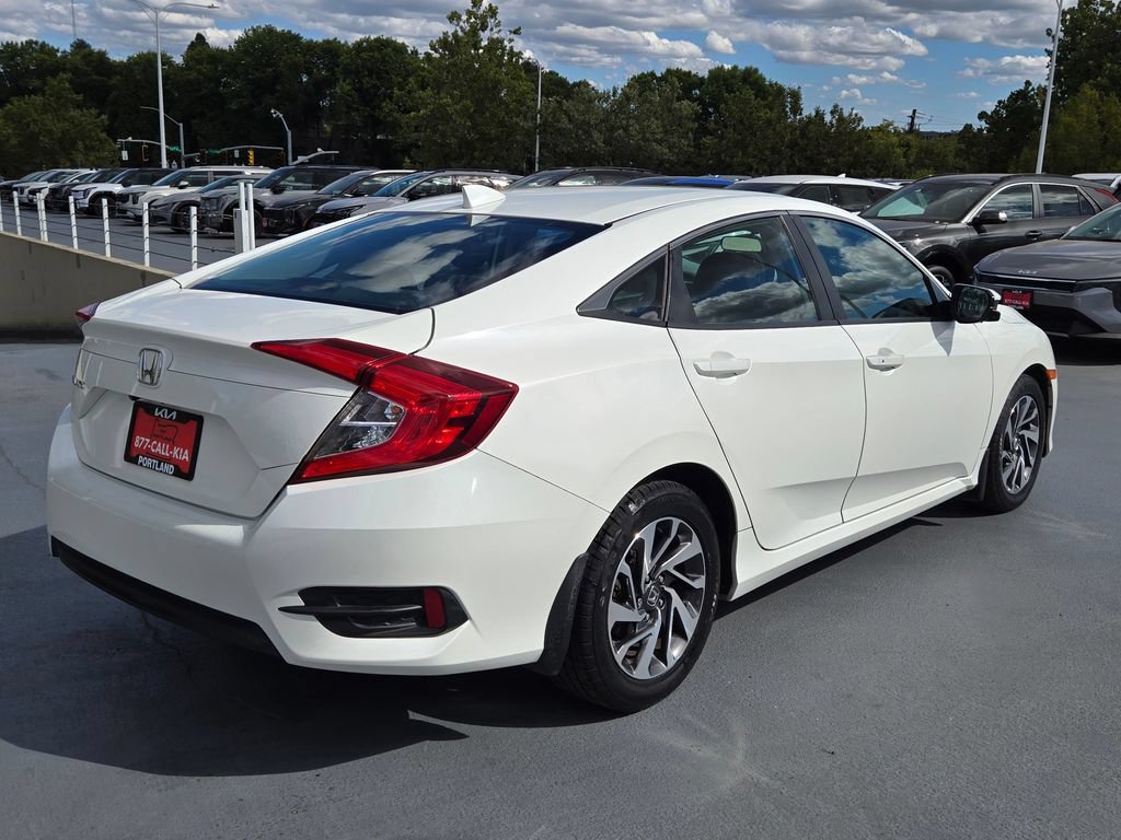 Used 2017 Honda Civic EX image 3