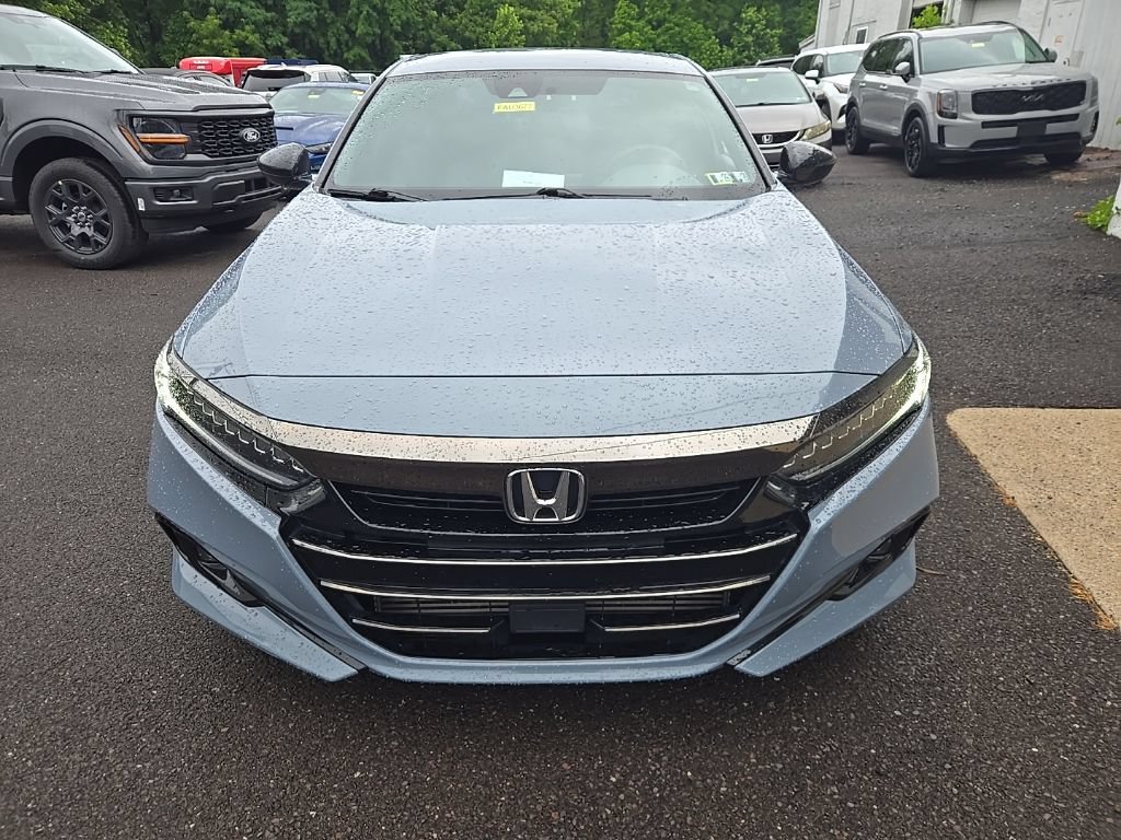 Used 2021 Honda Accord Sport image 2