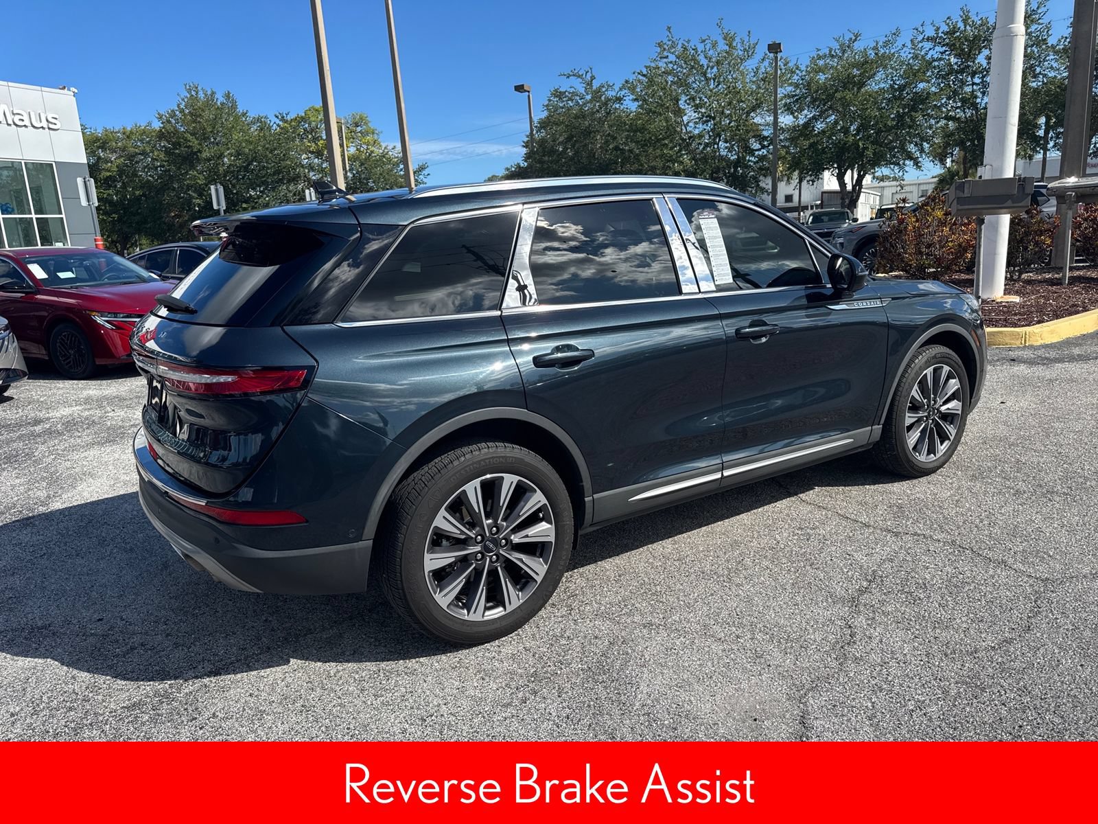 Used 2020 Lincoln Corsair Reserve w/ Equipment Group 201A FWD image 11