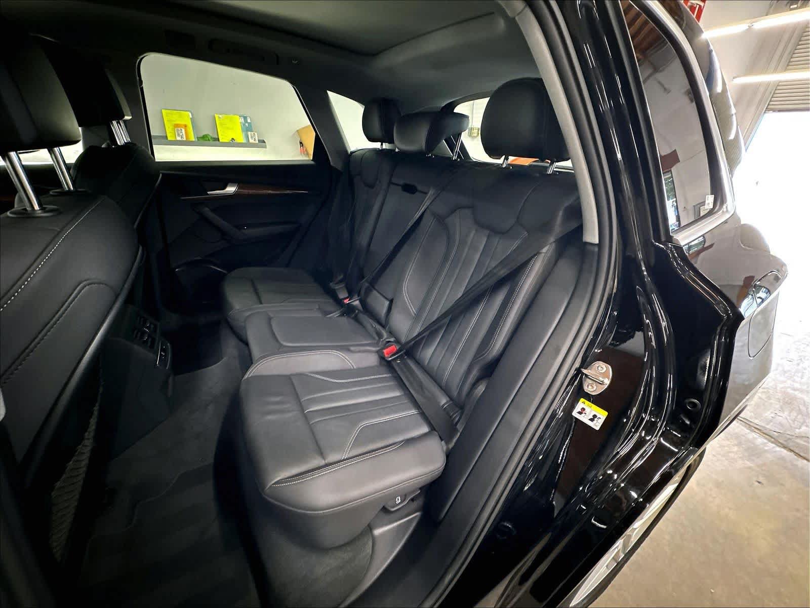 Used 2024 Audi Q5 e Premium AWD/4WD image 27