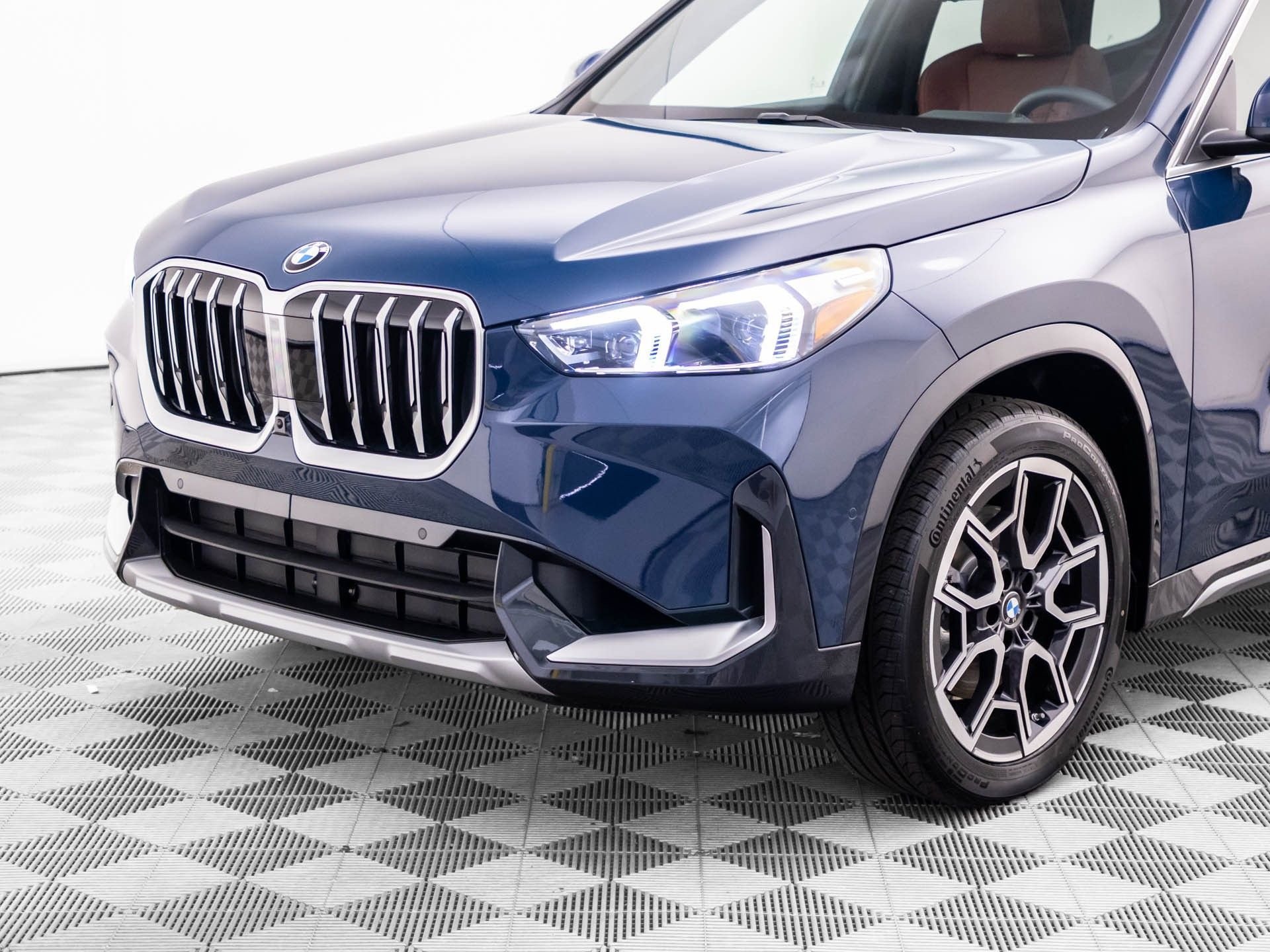 New 2026 BMW X1 xDrive28i w/ Technology Package AWD/4WD image 37