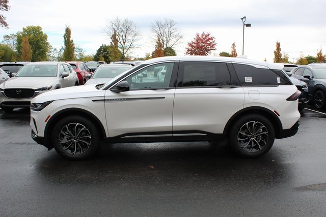 New 2026 Lincoln Nautilus Premier image 6