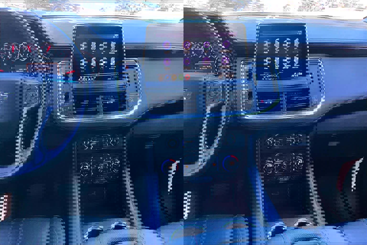 Used 2021 Chevrolet Suburban RST w/ Luxury Package image 7