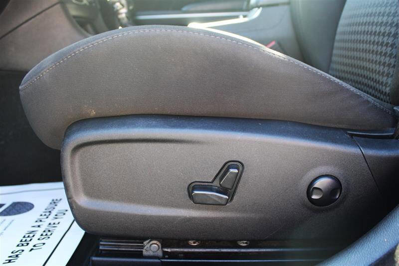 Used 2022 Dodge Charger R/T image 12