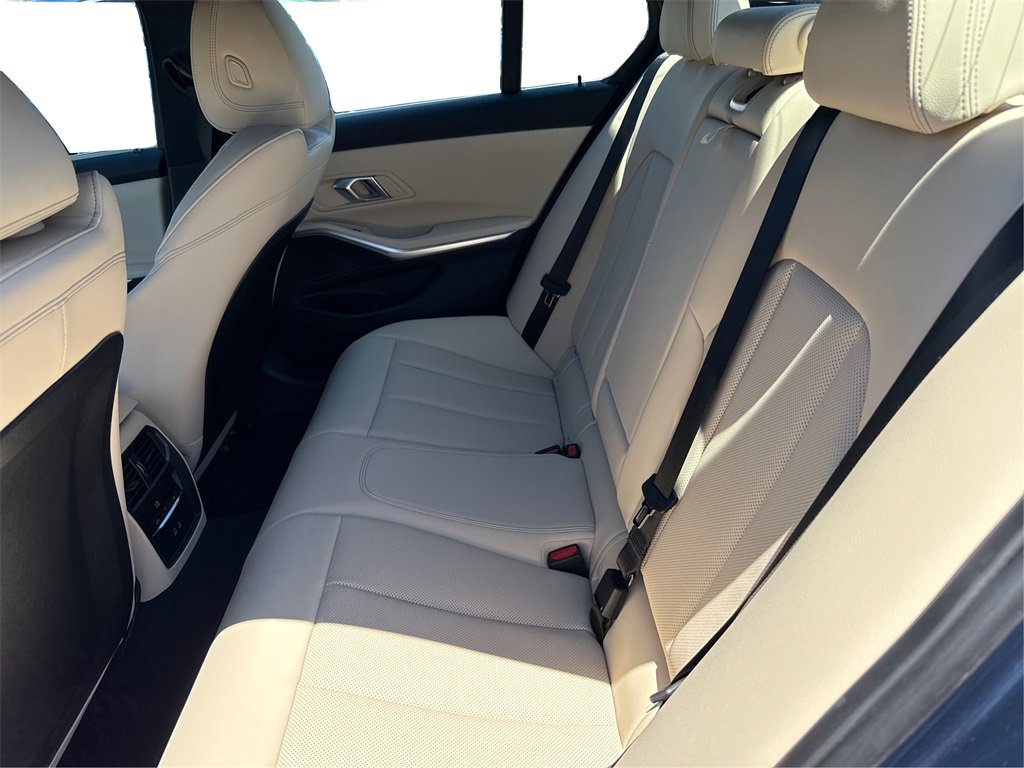 New 2025 BMW 330i Sedan w/ Convenience Package image 10