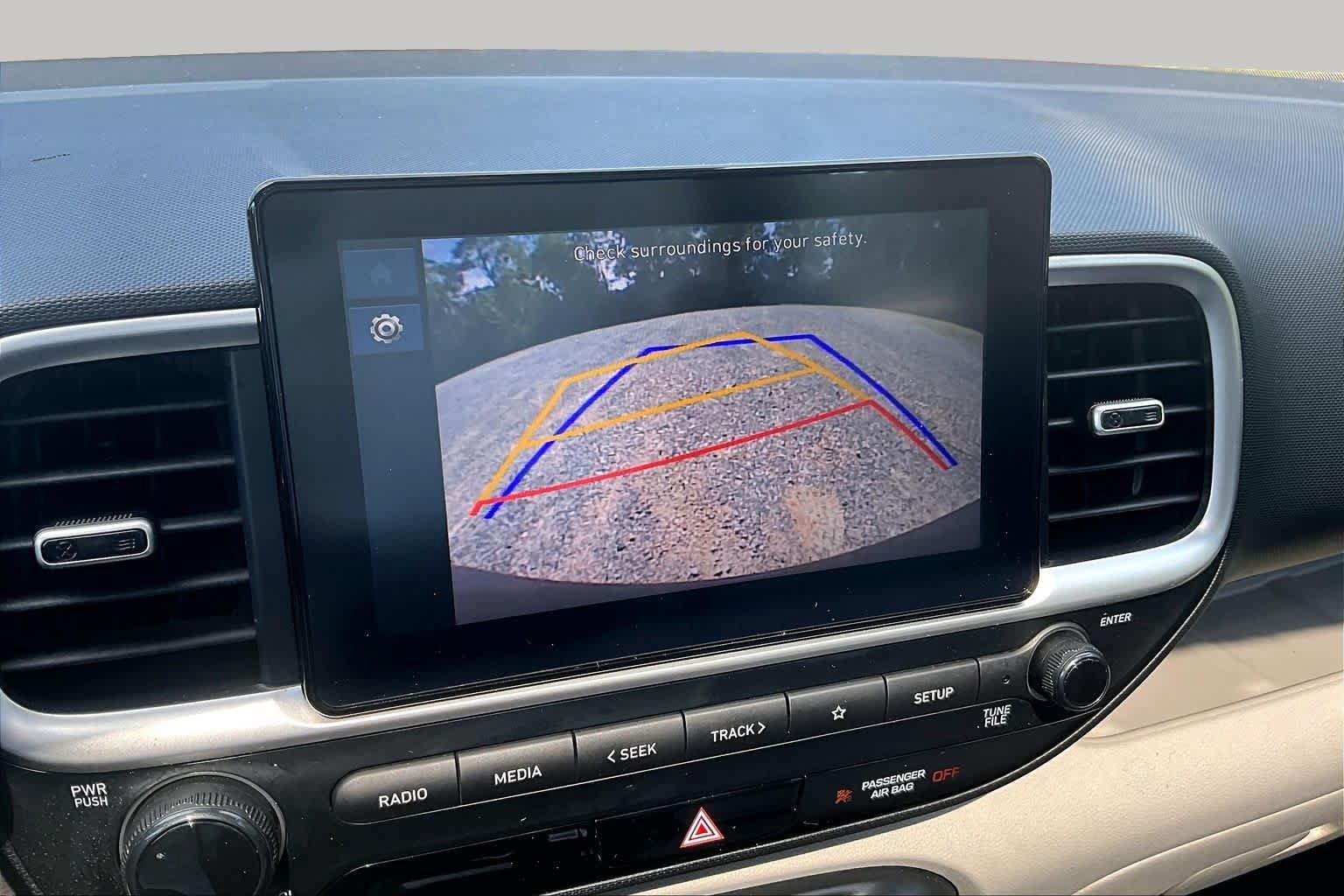 Used 2025 Hyundai Venue SEL FWD image 27