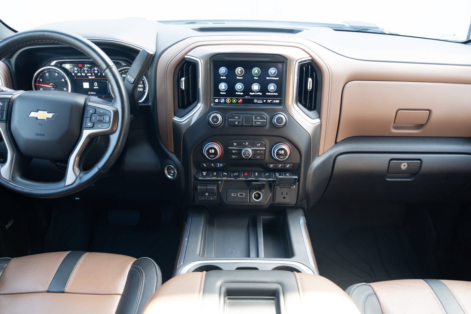Used 2022 Chevrolet Silverado 3500 High Country w/ Z71 Off-Road Package AWD/4WD image 24