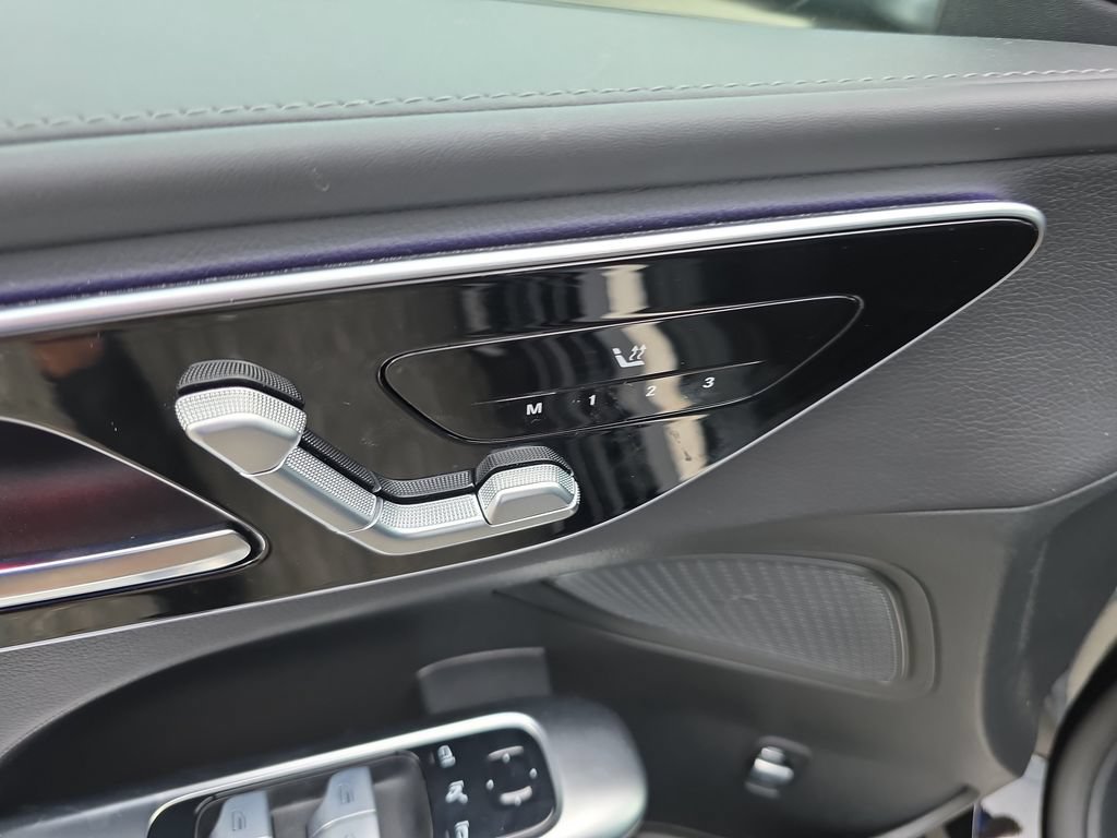 Certified 2025 Mercedes-Benz C 300 4MATIC Sedan image 22