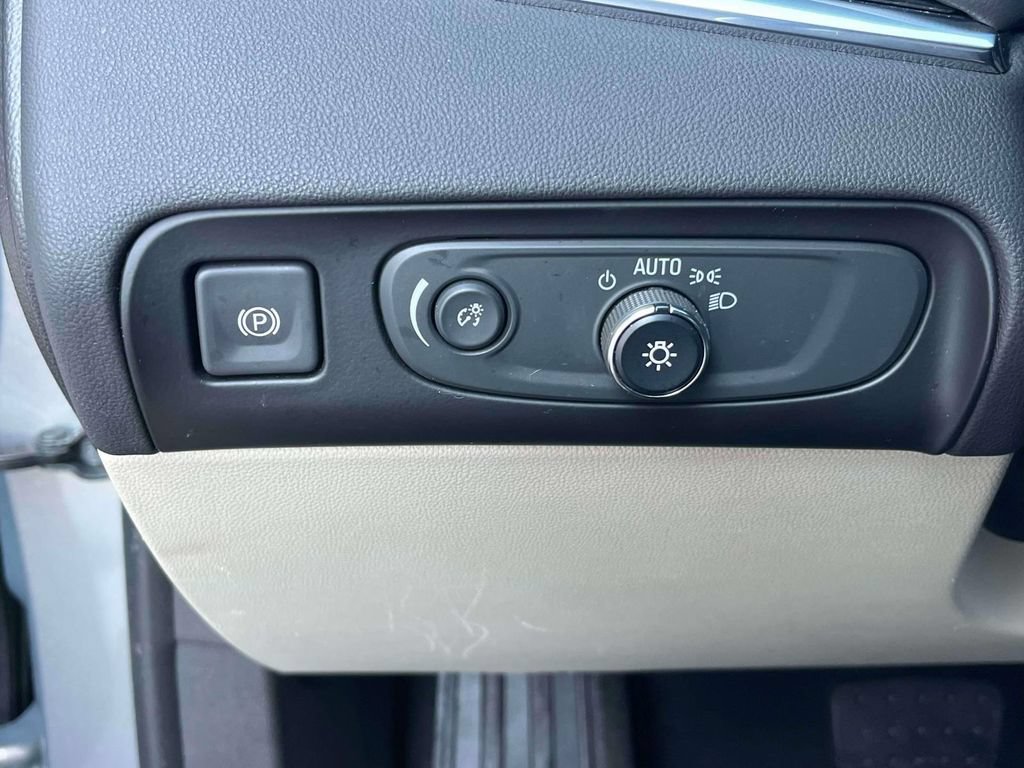 Certified 2018 Buick Enclave Premium w/ Experience Buick Package FWD image 31