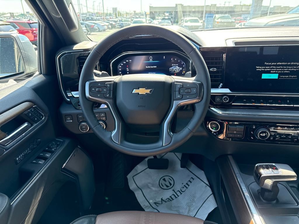 Used 2023 Chevrolet Silverado 1500 High Country w/ High Country Premium Package image 17