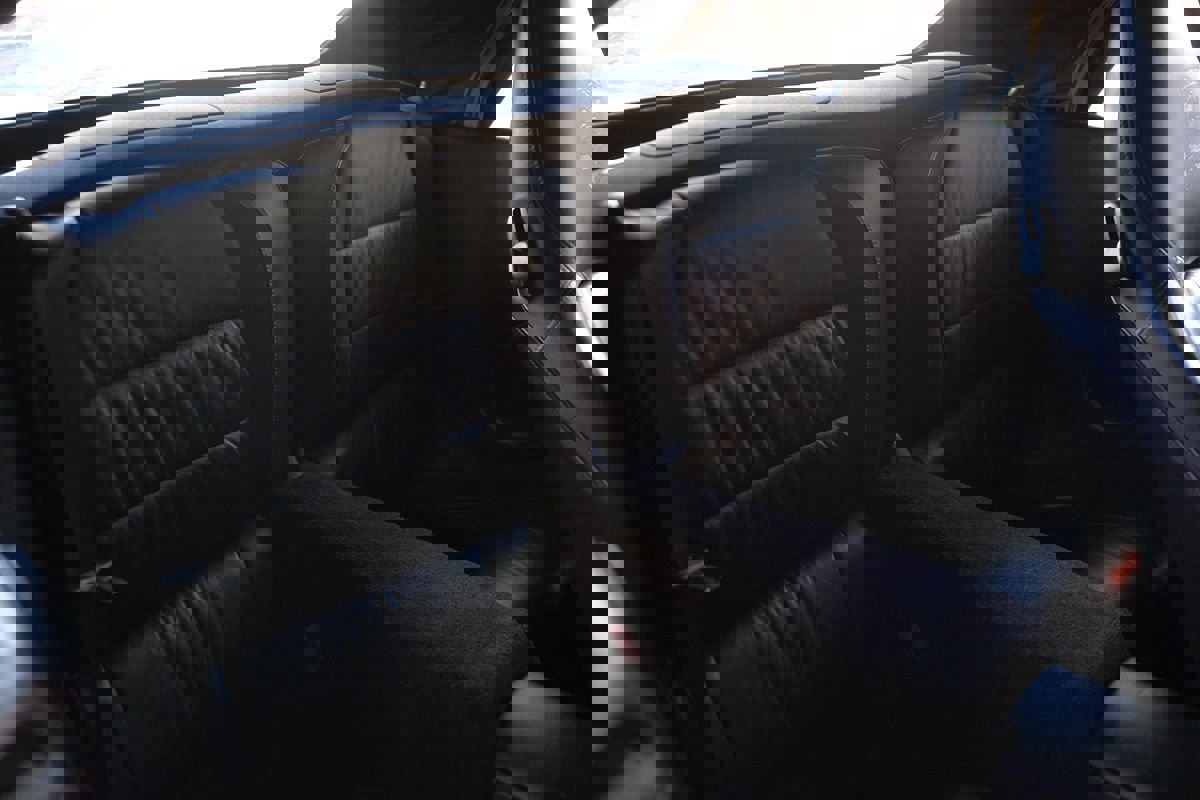 Used 2004 Porsche 911 Carrera 4 image 17