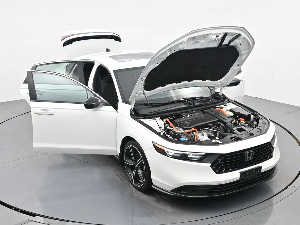 Used 2024 Honda Accord Sport image 30
