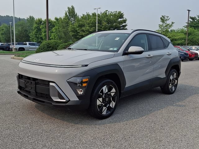 Used 2025 Hyundai Kona SEL AWD/4WD image 3