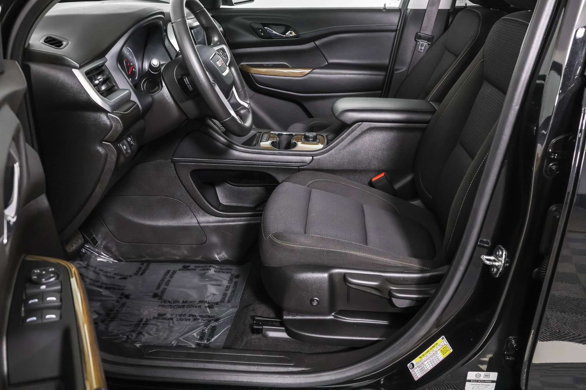 Used 2023 GMC Acadia SLE w/ LPO, Floor Liner Package image 23