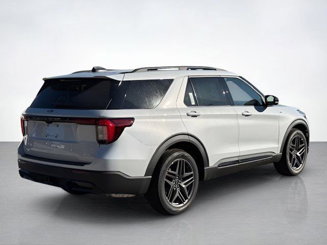New 2026 Ford Explorer ST-Line image 3