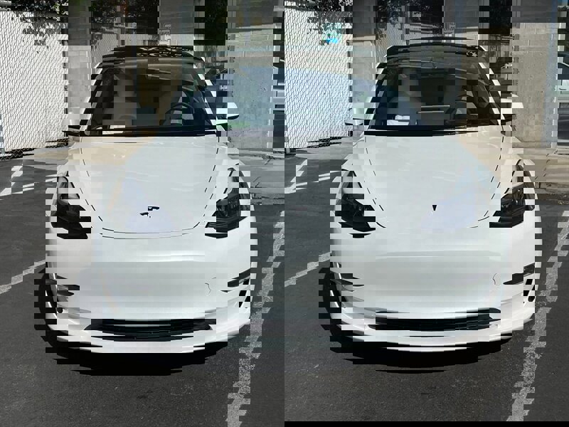 Used 2023 Tesla Model 3 Performance image 2