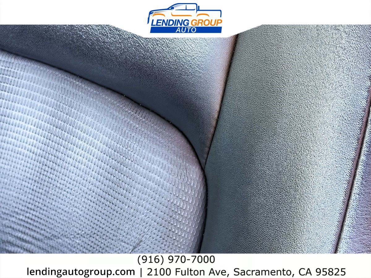 Used 2012 Lexus CT 200h Premium FWD image 22