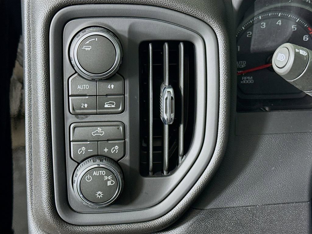 New 2026 Chevrolet Silverado 1500 Custom image 10