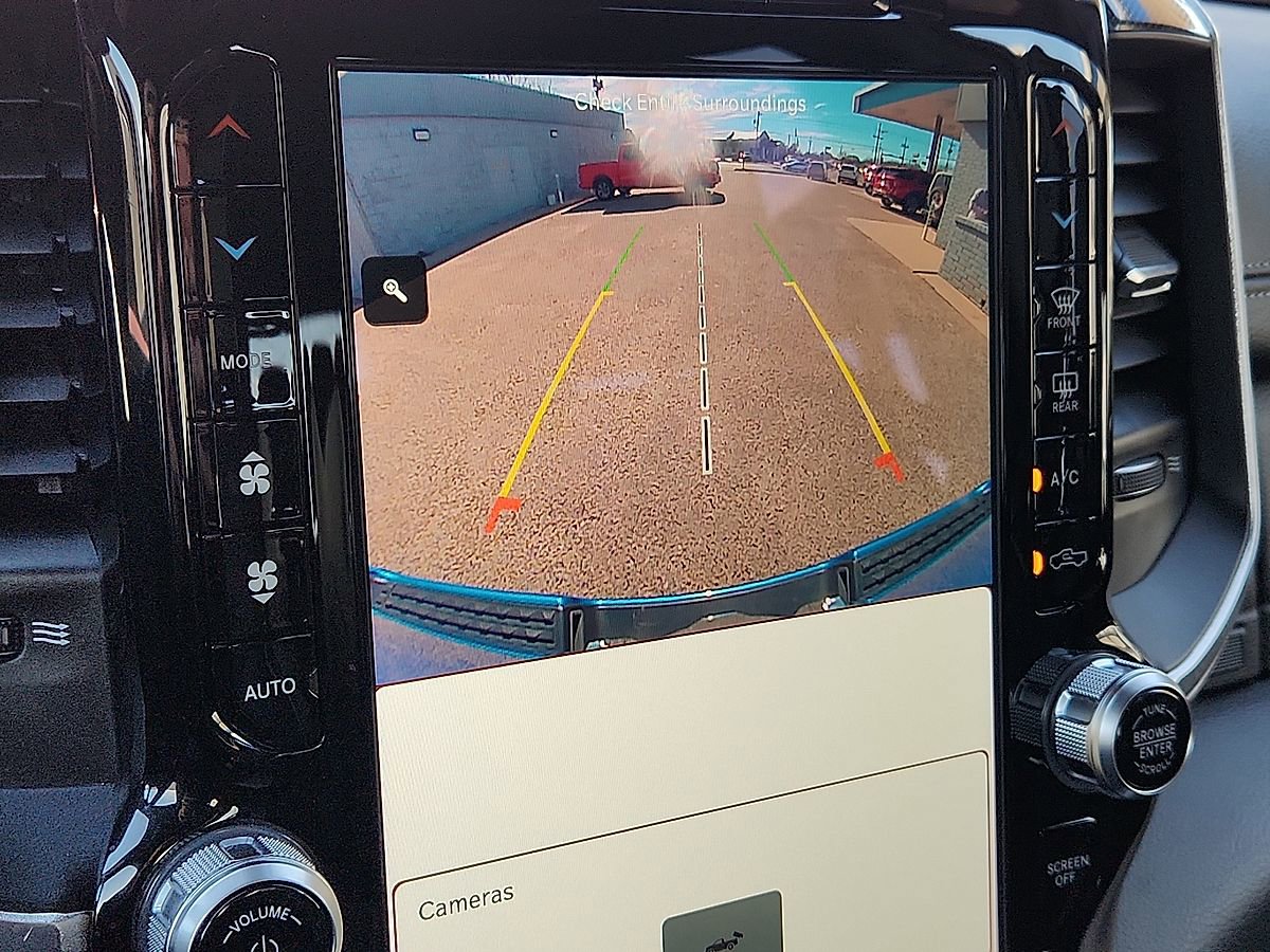 Used 2022 RAM 1500 Laramie w/ Sport Appearance Package AWD/4WD image 8