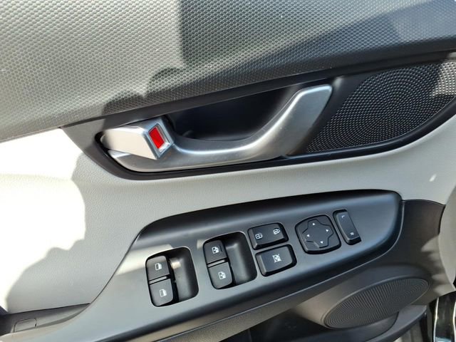 Used 2023 Hyundai Kona SEL w/ Convenience Package image 14