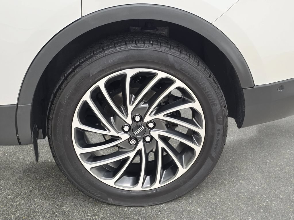 Used 2020 Lincoln Nautilus Reserve AWD/4WD image 33