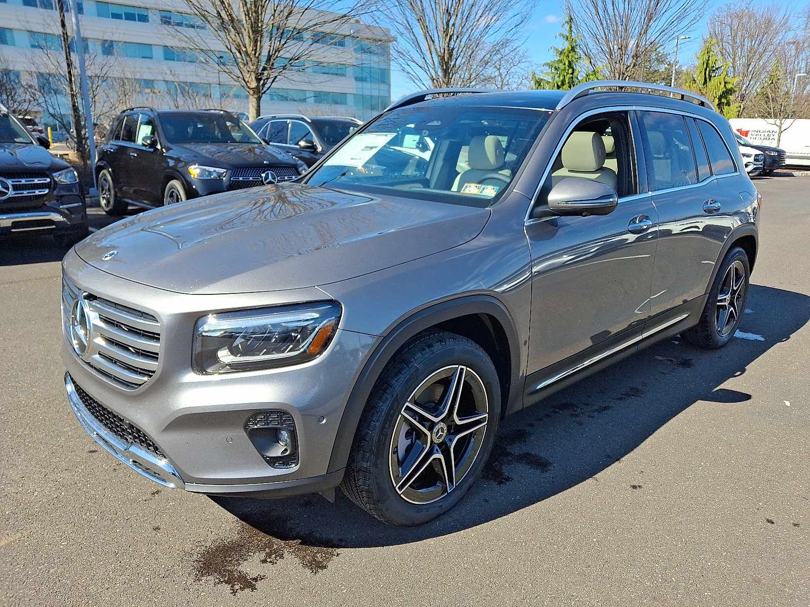 New 2026 Mercedes-Benz GLB 250 4MATIC image 3