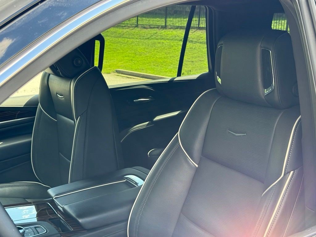 Certified 2024 Cadillac Escalade Premium Luxury w/ Performance Package AWD/4WD image 20