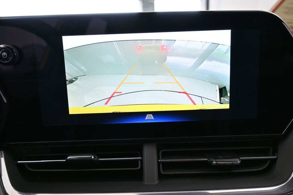 Used 2024 Chevrolet Trax ACTIV FWD image 19