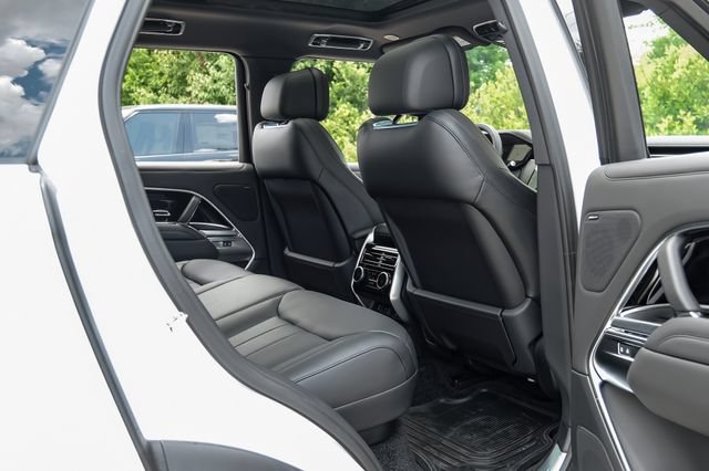 New 2026 Land Rover Range Rover SE AWD/4WD image 48