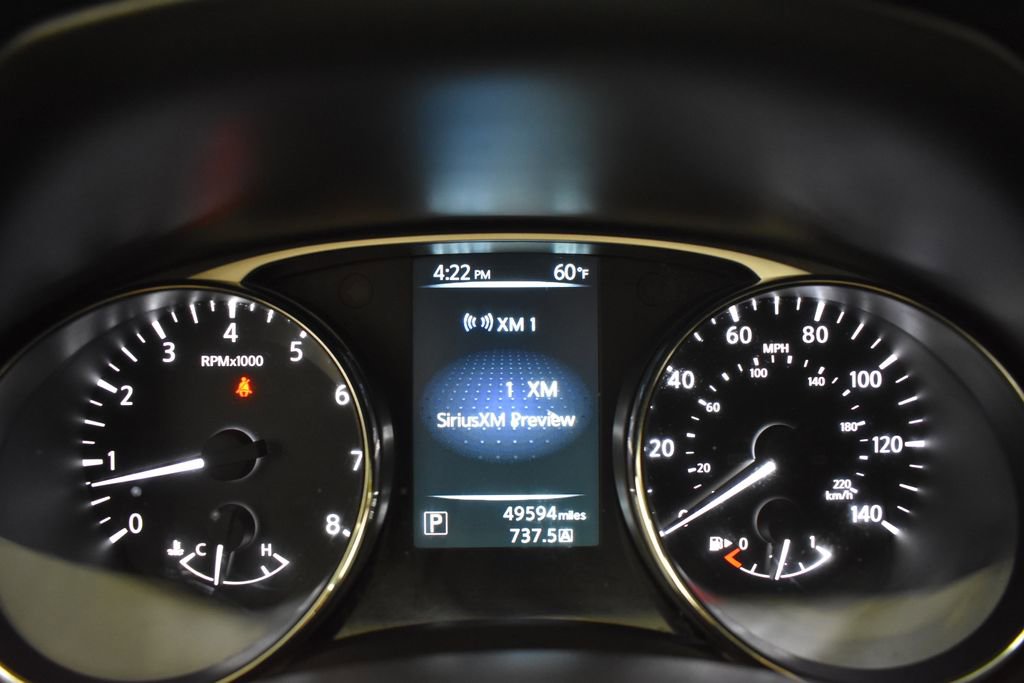 Used 2016 Nissan Rogue SV w/ SV Moonroof Package AWD/4WD image 28