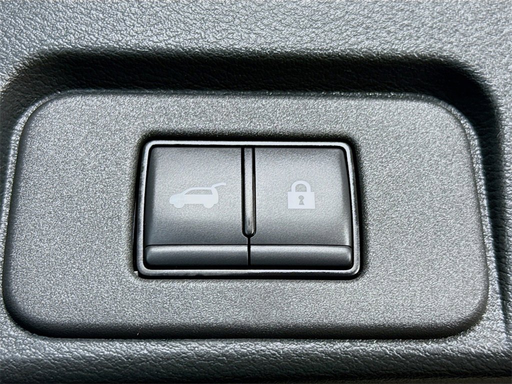 Certified 2024 Nissan Rogue Platinum w/ Platinum Premium Package image 32