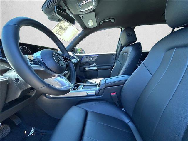 Used 2025 Mercedes-Benz GLB 250 4MATIC image 5