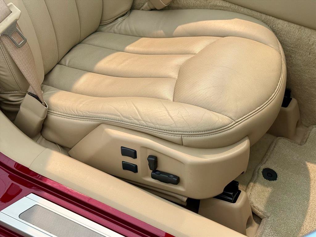 Used 2007 Cadillac XLR RWD image 15