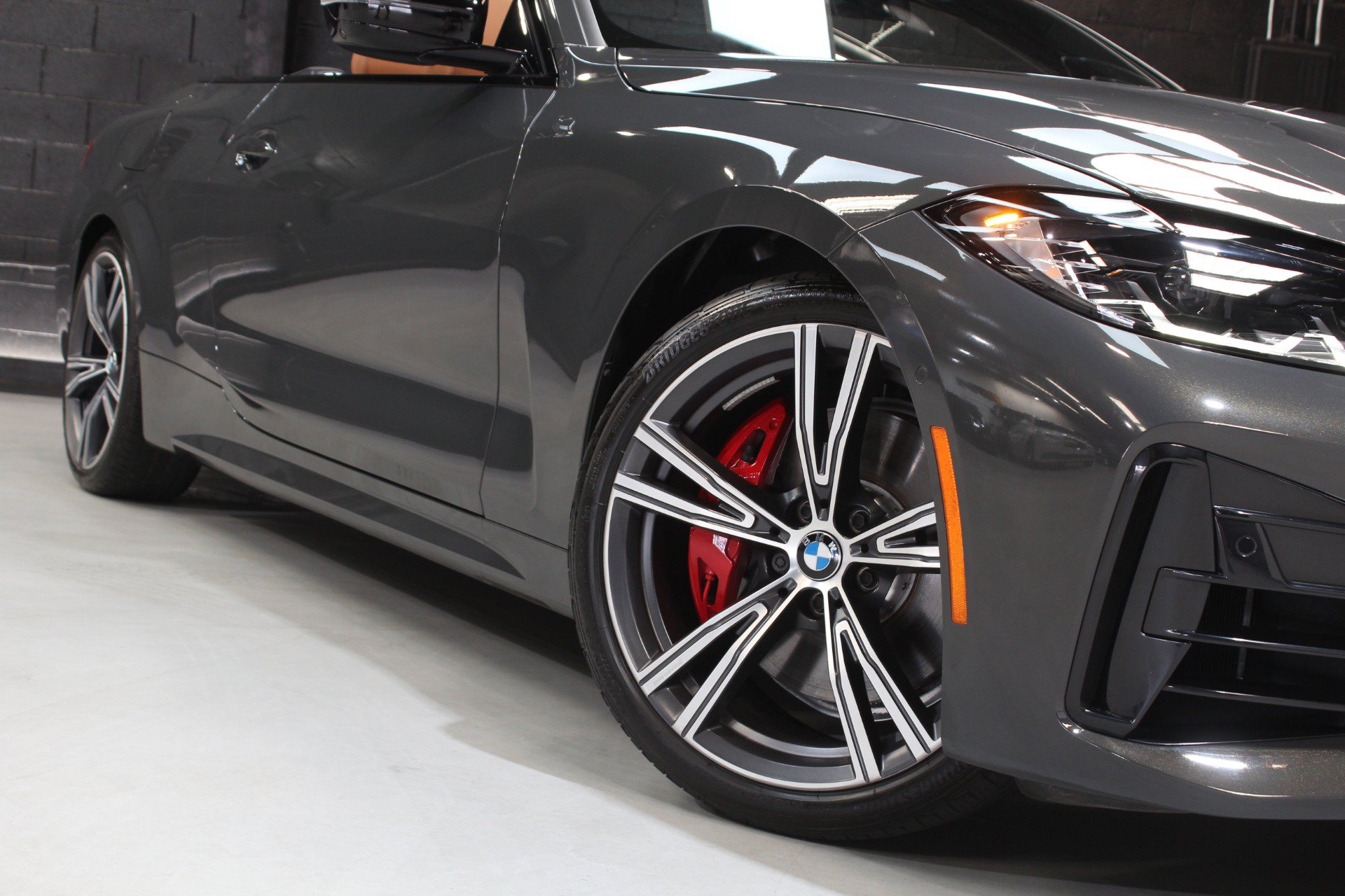 Used 2024 BMW M440i Convertible w/ Premium Package RWD image 14