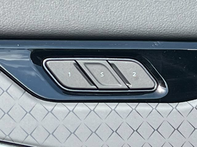 Used 2025 Jeep Wagoneer S Limited AWD/4WD image 17